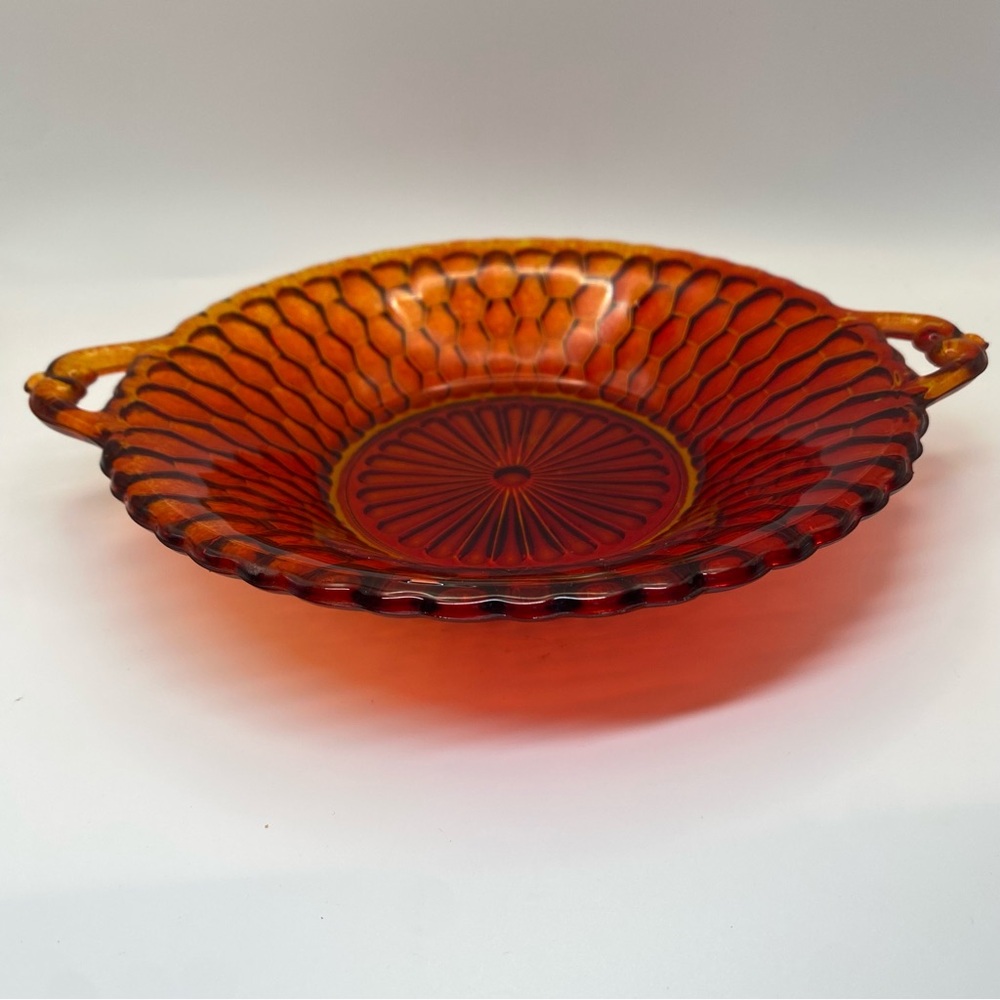 Vintage honeycomb candy dish - Indiana Glass‎